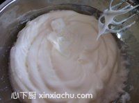 番茄汁戚風蛋糕的家常做法第6步圖片步驟 m.xalove.com.cn