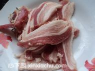 甜椒炒肉片的家常做法第1步圖片步驟 m.xalove.com.cn