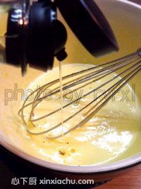 木瓜戚風(fēng)蛋糕卷的家常做法第2步圖片步驟 m.xalove.com.cn