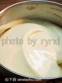 木瓜戚風(fēng)蛋糕卷的家常做法第9步圖片步驟 m.xalove.com.cn