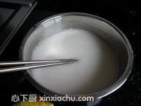 椰汁馬蹄糕的家常做法第2步圖片步驟 m.xalove.com.cn