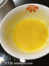 香蕉鮮果冰淇淋的家常做法第2步圖片步驟 m.xalove.com.cn