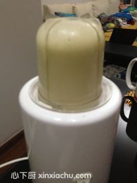 香蕉鮮果冰淇淋的家常做法第4步圖片步驟 m.xalove.com.cn