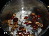 紅棗百合羹的家常做法第8步圖片步驟 m.xalove.com.cn