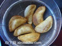 炸玫瑰糖糕的家常做法第12步圖片步驟 m.xalove.com.cn