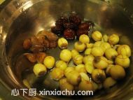 蓮子糖水的家常做法第1步圖片步驟 m.xalove.com.cn
