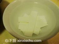 蓮子糖水的家常做法第2步圖片步驟 m.xalove.com.cn