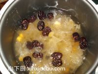 紅棗蓮子銀耳羹的家常做法第7步圖片步驟 m.xalove.com.cn