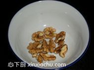 核桃花生豆?jié){的家常做法第1步圖片步驟 m.xalove.com.cn