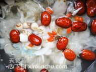 紅棗蓮子銀耳湯的家常做法第5步圖片步驟 m.xalove.com.cn