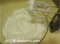 奶油水果蛋糕的家常做法第3步圖片步驟 m.xalove.com.cn