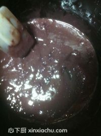 6寸紫薯戚風(fēng)蛋糕的家常做法第5步圖片步驟 m.xalove.com.cn