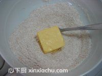 蘋(píng)果餡小蛋糕的家常做法第3步圖片步驟 m.xalove.com.cn