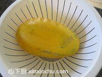 蓮子百合雪耳煲木瓜糖水的家常做法第4步圖片步驟 m.xalove.com.cn