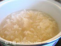 蓮子百合雪耳煲木瓜糖水的家常做法第9步圖片步驟 m.xalove.com.cn