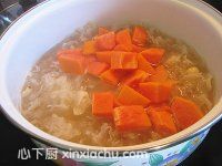 蓮子百合雪耳煲木瓜糖水的家常做法第10步圖片步驟 m.xalove.com.cn