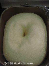 眼鏡小餐包的家常做法第4步圖片步驟 m.xalove.com.cn