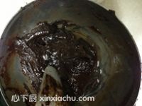 偽慕斯巧克力冰激凌的家常做法第6步圖片步驟 m.xalove.com.cn