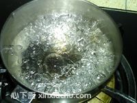 銀耳蓮子羹的家常做法第5步圖片步驟 m.xalove.com.cn