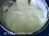 戚風(fēng)蛋糕的家常做法第16步圖片步驟 m.xalove.com.cn