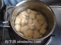 曇花冰糖雪梨的家常做法第4步圖片步驟 m.xalove.com.cn