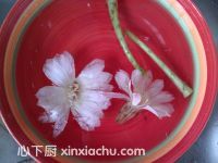 曇花冰糖雪梨的家常做法第7步圖片步驟 m.xalove.com.cn