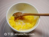 巧克力小蘑菇的家常做法第5步圖片步驟 m.xalove.com.cn