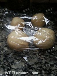 章魚(yú)哥面包的家常做法第1步圖片步驟 m.xalove.com.cn