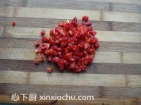 圣女果脯饅頭的家常做法第3步圖片步驟 m.xalove.com.cn