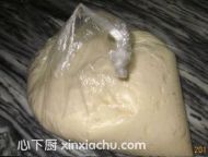 雙色吐司的家常做法第2步圖片步驟 m.xalove.com.cn