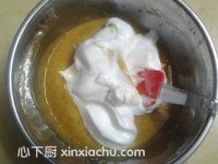 椰蓉紅豆沙戚風(fēng)蛋糕的家常做法第11步圖片步驟 m.xalove.com.cn