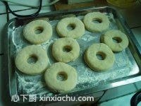 甜甜圈的家常做法第10步圖片步驟 m.xalove.com.cn