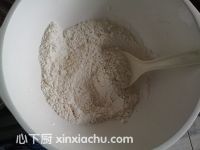 奶黃包的家常做法第2步圖片步驟 m.xalove.com.cn