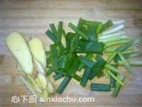 秘制可樂(lè)雞腿的家常做法第4步圖片步驟 m.xalove.com.cn