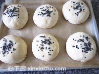 黑芝麻紅豆沙小餐包的家常做法第12步圖片步驟 m.xalove.com.cn