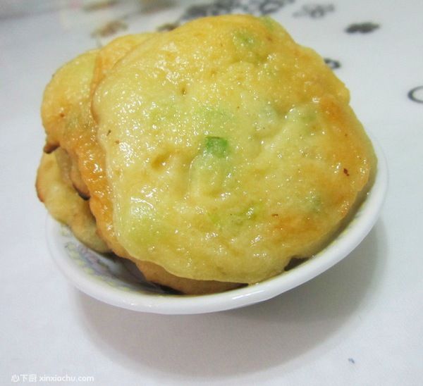 雞蛋芹菜末煎餅的家常做法第9步圖片步驟 m.xalove.com.cn