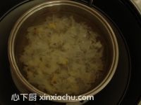 鮮百合銀耳糖水的家常做法第2步圖片步驟 m.xalove.com.cn