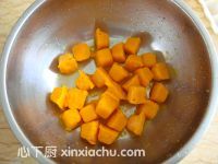 雙色果味冰激凌的家常做法第4步圖片步驟 m.xalove.com.cn