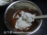 櫻桃可可奶油蛋糕的家常做法第6步圖片步驟 m.xalove.com.cn