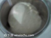 葡萄干面包卷的家常做法第5步圖片步驟 m.xalove.com.cn