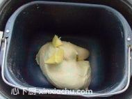 紫薯花朵面包的家常做法第3步圖片步驟 m.xalove.com.cn