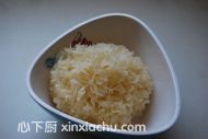 紅棗銀耳湯的家常做法第3步圖片步驟 m.xalove.com.cn