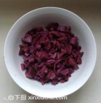 紫薯銀耳羹的家常做法第3步圖片步驟 m.xalove.com.cn