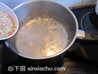 西瓜西米椰香露的家常做法第3步圖片步驟 m.xalove.com.cn