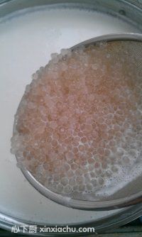 奶香西米露的家常做法第5步圖片步驟 m.xalove.com.cn