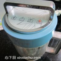 五谷黃豆豆?jié){的家常做法第3步圖片步驟 m.xalove.com.cn