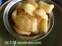 拔絲土豆的家常做法第5步圖片步驟 m.xalove.com.cn