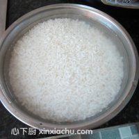 紅棗花生糯米飯的家常做法第2步圖片步驟 m.xalove.com.cn