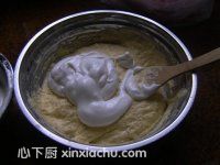 電飯煲焗蛋糕的家常做法第5步圖片步驟 m.xalove.com.cn