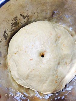 菊花面包的家常做法第4步圖片步驟 m.xalove.com.cn